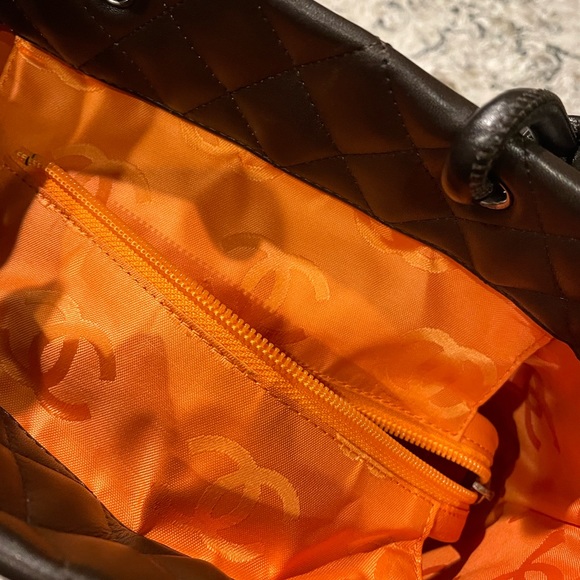 Chanel Medium aligns Cambon tote - Picture 4 of 10